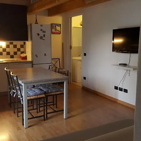 Regina Uno Apartment
